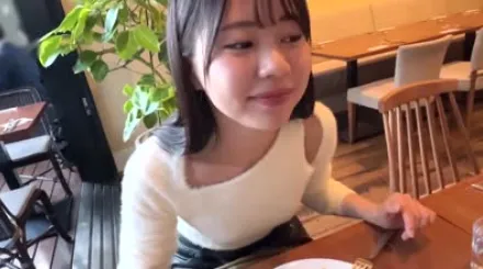 FC2-PPV-4759589 身材超纤细小胸美臀的妹子