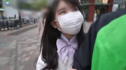 FC2-PPV-3175420 干净利落的E罩杯巨乳现役高中生