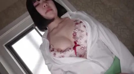 FC2-PPV-4759622 饱满粉嫩乳头的软萌美女