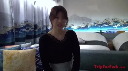 FC2-PPV-3179707 一位背负着弹珠店债务的漂亮人妻