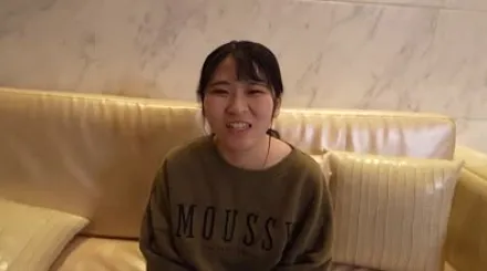 FC2-PPV-4703233 从地方远赴都市性经验几乎为零的纯情女孩