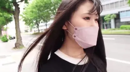 FC2-PPV-3074367 文静的女人不停地说着感觉很好