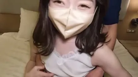 FC2-PPV-2933984 白皙苗条的美女