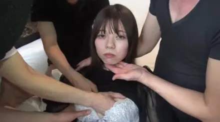 FC2-PPV-2933435 拥有四份一日本血统的纤细黑发美少女