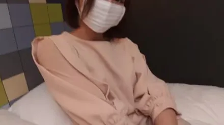 FC2-PPV-2880040 第一次体验到快感充满欲望被内射了两次