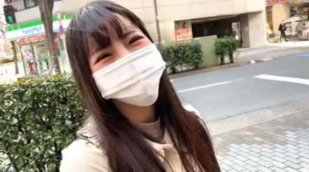 FC2-PPV-2698043 美丽的小穴