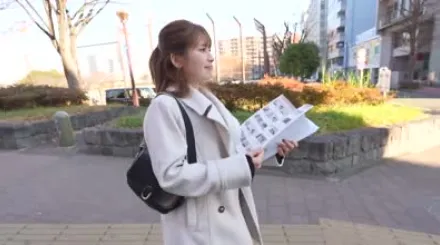 FC2-PPV-4789125 超级火辣的已婚女性