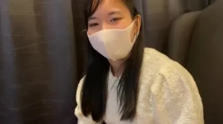 FC2-PPV-2364492 美女颤抖着被戏弄