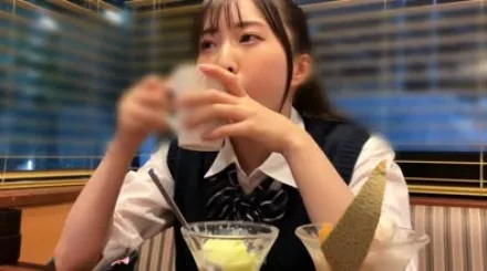 FC2-PPV-2343510 白皙美人