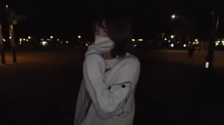 FC2-PPV-4578755 漂亮巨乳娃娃脸露天浴池中出