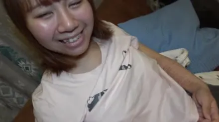 FC2-PPV-4706284 在居酒屋搭讪的F罩杯干洗店招牌女郎