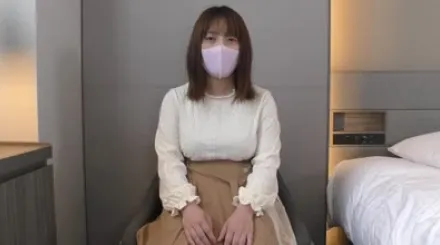 FC2-PPV-1869086 新闻主播风格的女孩