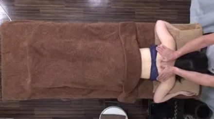 FC2-PPV-4803590 皮肤光滑无比的可爱OL