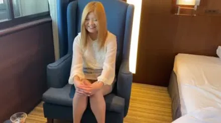 FC2-PPV-1818568 当模特的金发女郎怀孕了