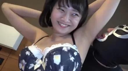 FC2-PPV-1806444 用催情药让她高潮迭起