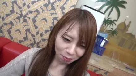 FC2-PPV-1738386 胸部丰满的女孩