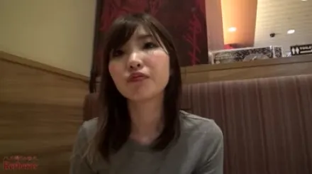 FC2-PPV-1723833 漂亮又娇小的女孩