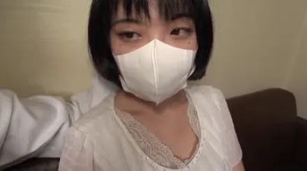 FC2-PPV-4577295 中出无碍恋爱笨拙三年单身却欲望电波满格！