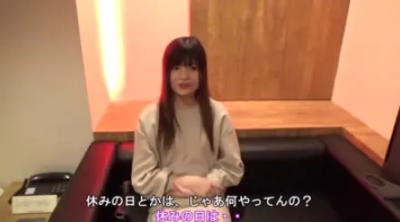 FC2-PPV-1692354 文学系20岁美女