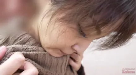 FC2-PPV-4816595 我们闯入了一位正在打扫浴室的已婚妇女的家中