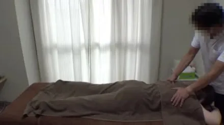 FC2-PPV-4583886 宛如初体验的羞涩巨乳肉感妹