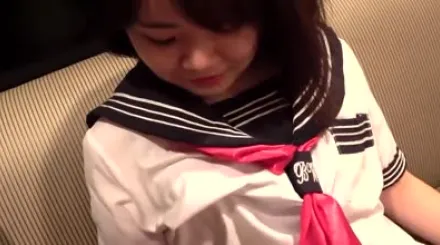 FC2-PPV-4568697 高中生的平胸素人女孩