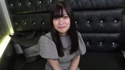 FC2-PPV-4568451 内向腼腆大一新生初尝中出