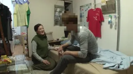 FC2-PPV-4566238 绝品美乳前教师妻数十年后重返讲台