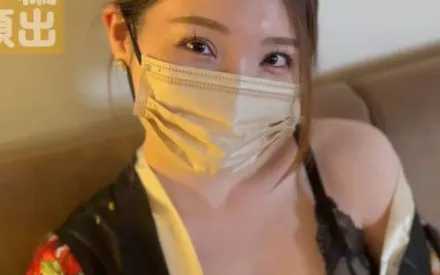 FC2-PPV-4668098 和一名写真模特在温泉地点偷偷拍摄