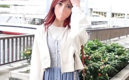 FC2-PPV-3127344 身材苗条的模特妹子被我内射了两次