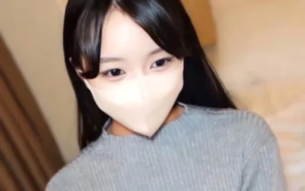 FC2-PPV-4602994 一个待在家里的女人