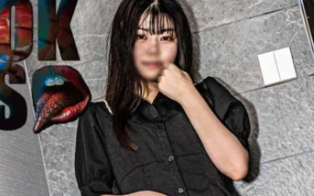 FC2-PPV-4543281 原汁原味质朴纯真巨乳无码中出