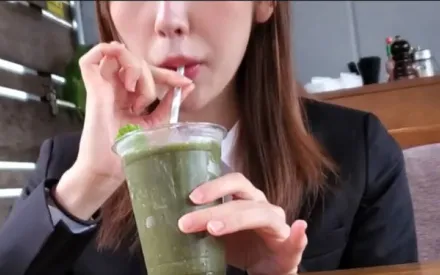 FC2-PPV-1515992 新保险推销员