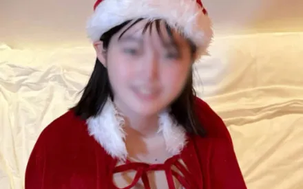 FC2-PPV-4598639 一名住在东京的大学生