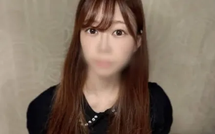 FC2-PPV-4641962 拥有模特经验的美女身材苗条