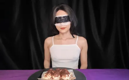 哥哥射在提达米苏上投餵给我吃精液食物我全部吃完了哦