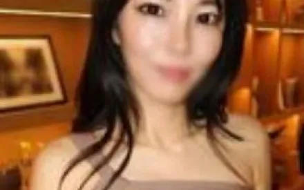 FC2-PPV-4600406 与前模特美女妻子的秘密恋情