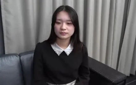 FC2-PPV-4143080 高个子美腿苗条有透明感的日式小雪