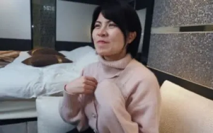 FC2-PPV-4288477 巨乳短发