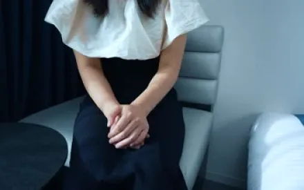 FC2-PPV-3986212 乡村处女