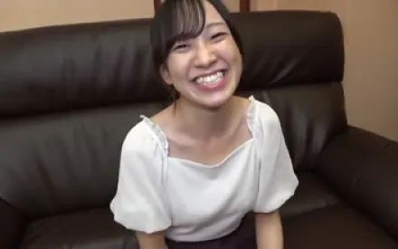 FC2-PPV-3954350 拥有美乳和模特般纤细身材的希良梨酱