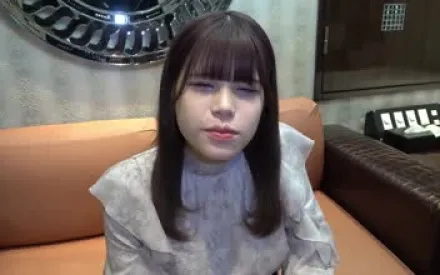 FC2-PPV-4059569 她对与男友的性爱并不满足一次又一次地用其他男人的阴茎射精