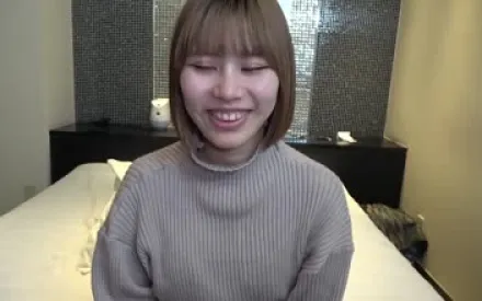 FC2-PPV-3189445 尽情欣赏这位著名模特的美丽乳房和阴部