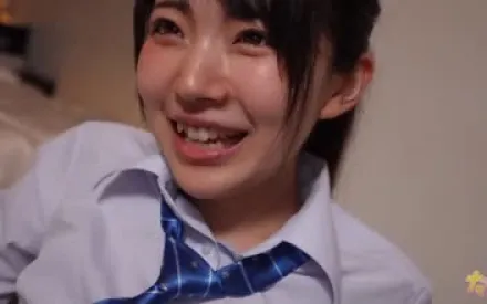 FC2-PPV-2351648 拥有爆发式高潮的绝世美女