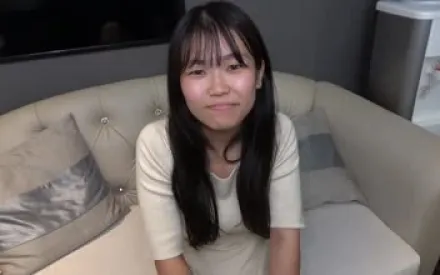 FC2-PPV-4576420 纯粹无垢黑发美少女美腿E罩杯千波酱体液狂洩淫穴